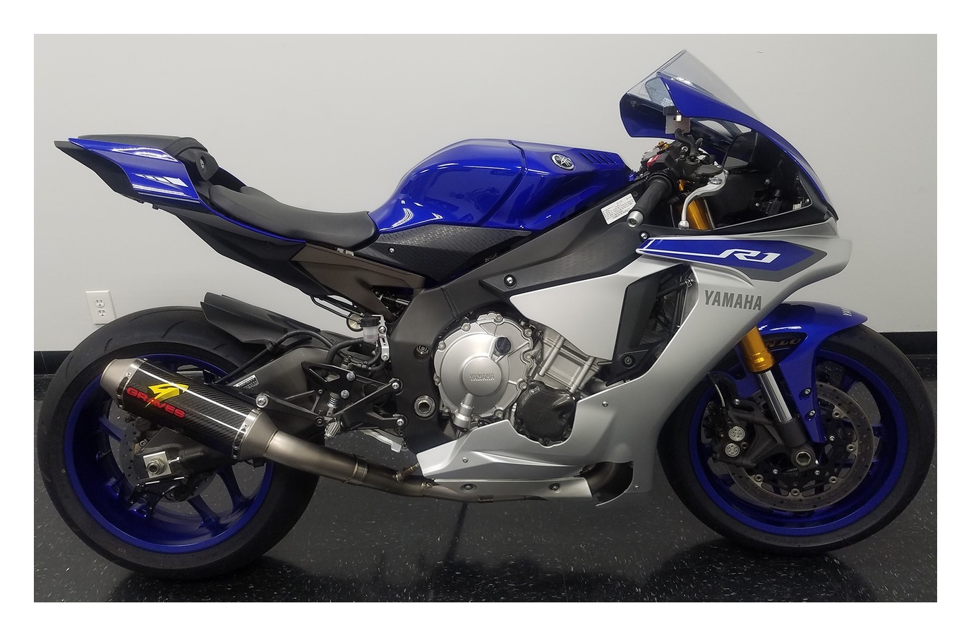 Graves Performance Bundle Yamaha R1 / R1M 20152016 RevZilla