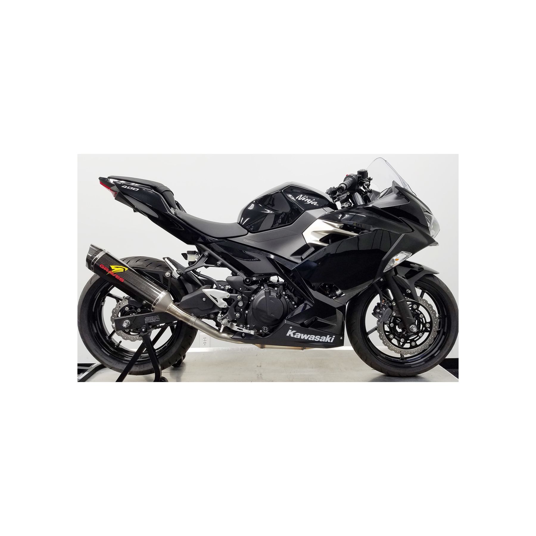 Graves Hexagonal Slip-On Exhaust Kawasaki Ninja 400/ 500 / Z400 / 500 
