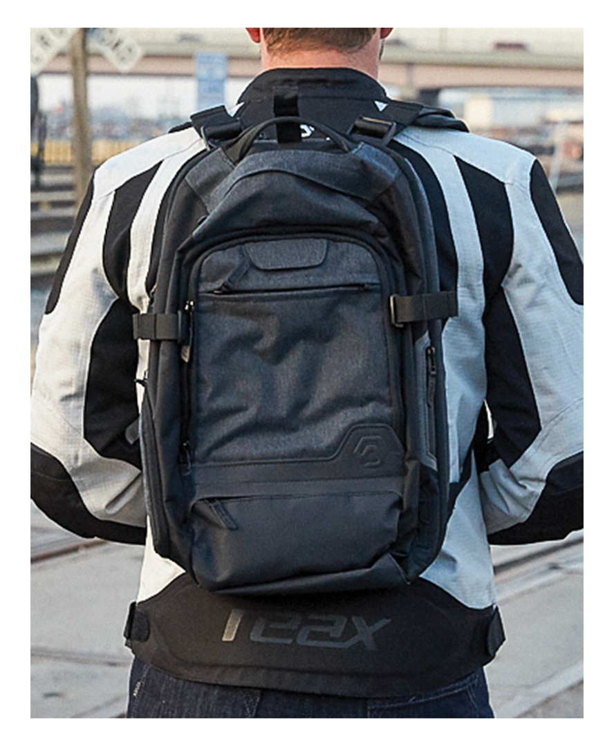 REAX Traveler Backpack - RevZilla display picture 3