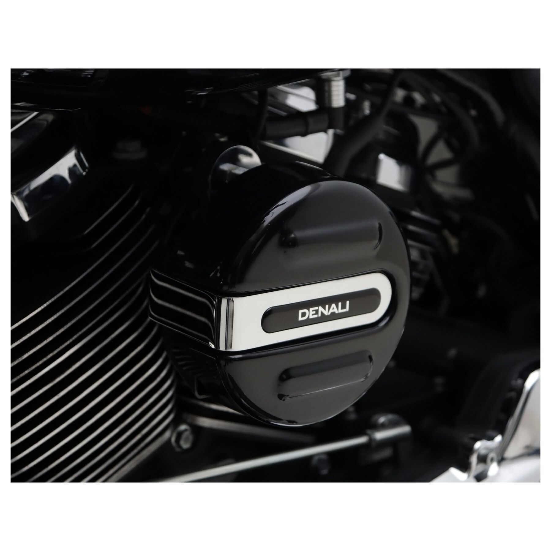 Denali Soundbomb Horn Cover And Mount For Harley Touring 2014-2025