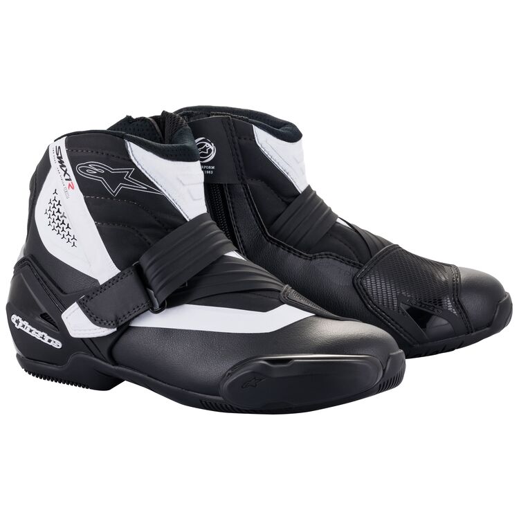 Alpinestars SMX-1 R v2バイクシューズ 黒/白 Amazon.com: Alpinestars SMX-1 R V2 Vented Motorcycle Boots
