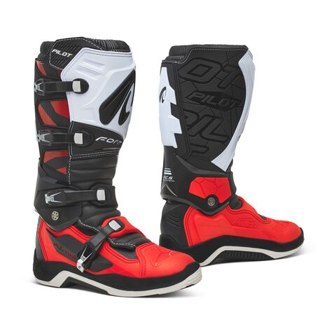 Forma Pilot Boots