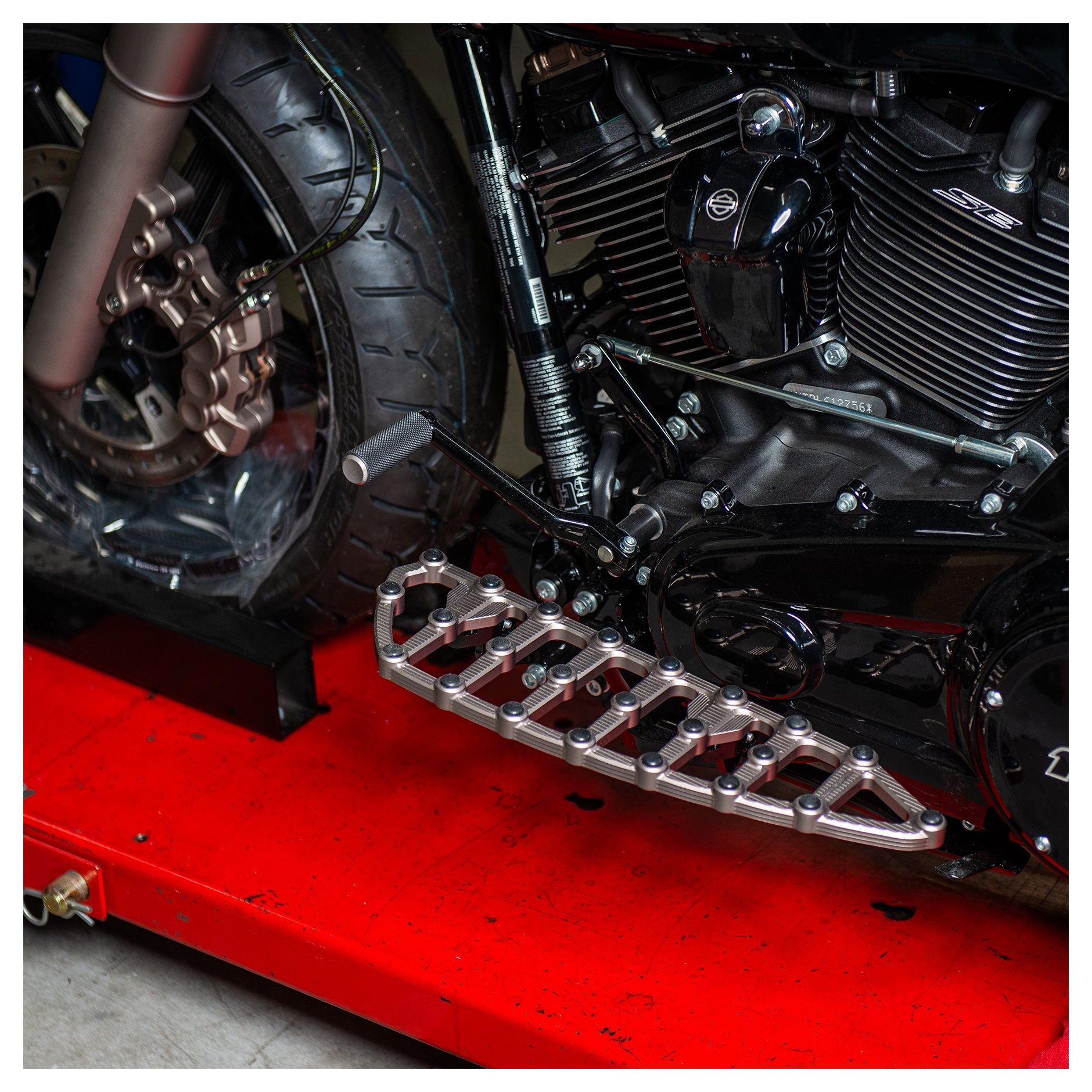 Driver Passenger Floorboard Foot Pegs For Harley Electra Street Road Glide Trike - View #10
