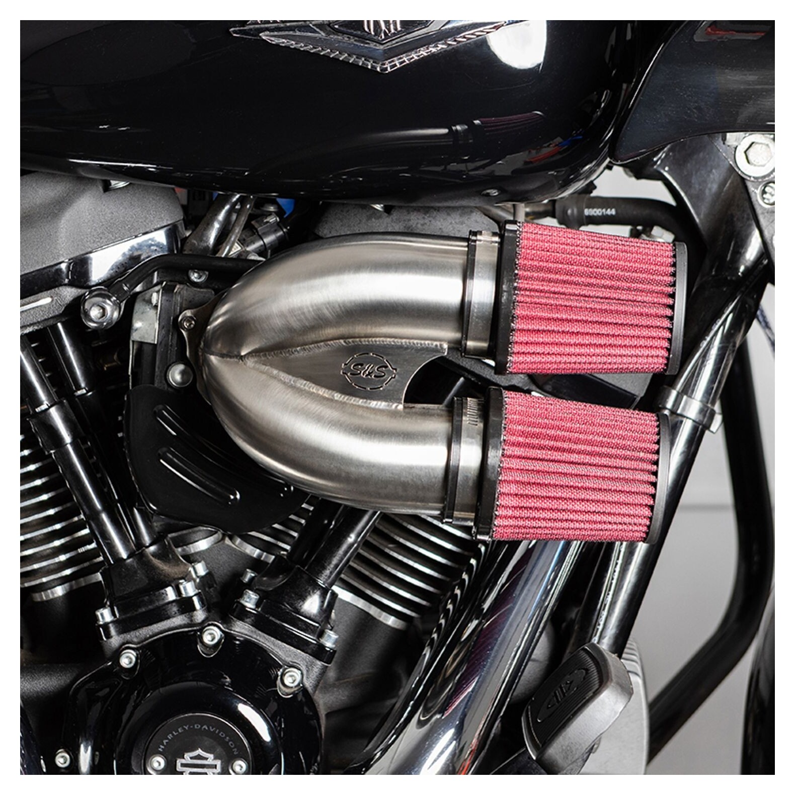 S&S Cycle Tuned Induction Air Cleaner Kit For Harley Milwaukee-Eight 2017-2025 N/A
