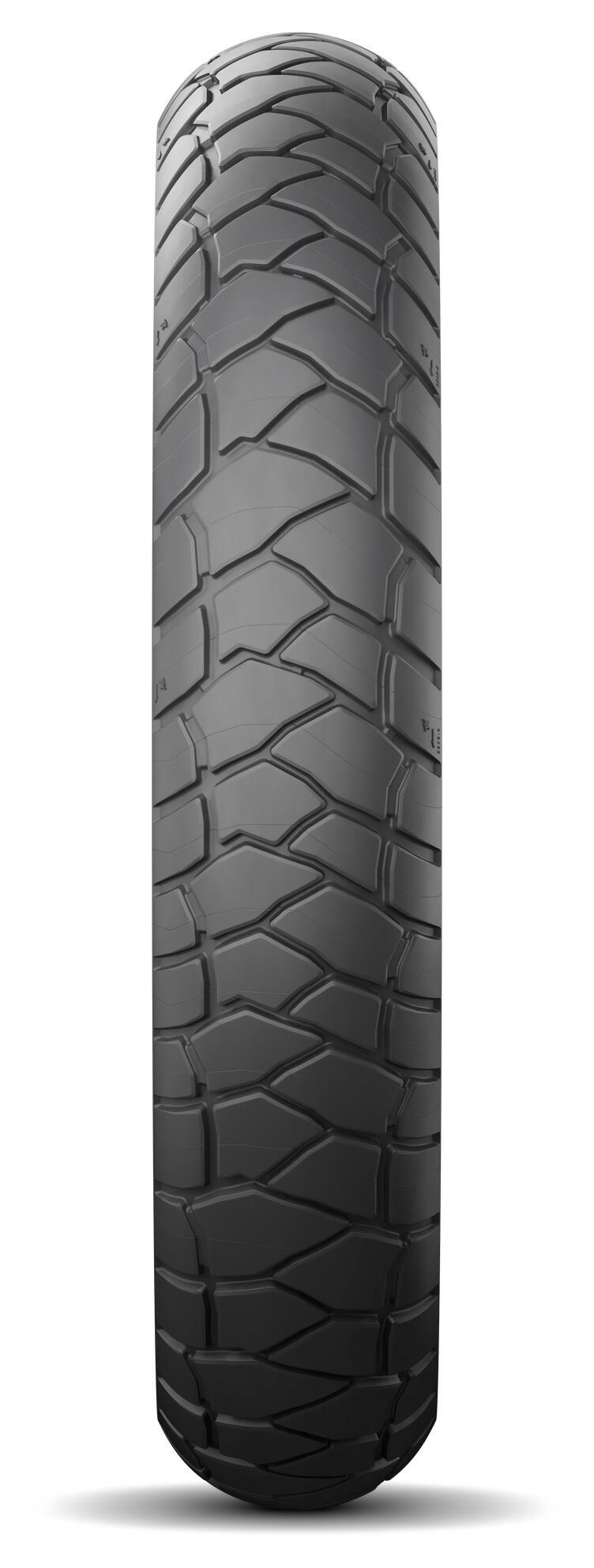 Neumático Michelin Anakee Road 150/70 R 18 | Racing De Motor