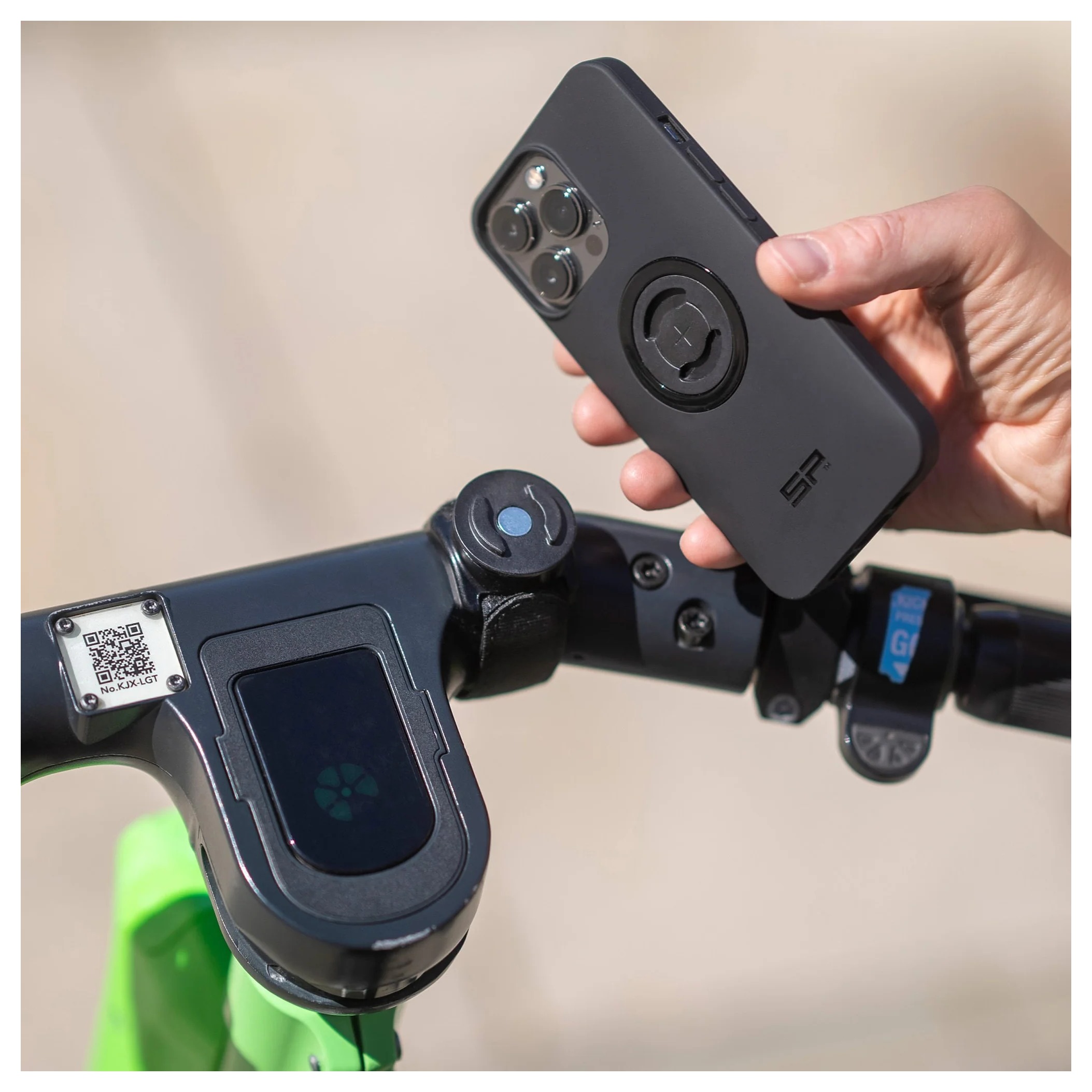 SP Connect Universal Mount - RevZilla