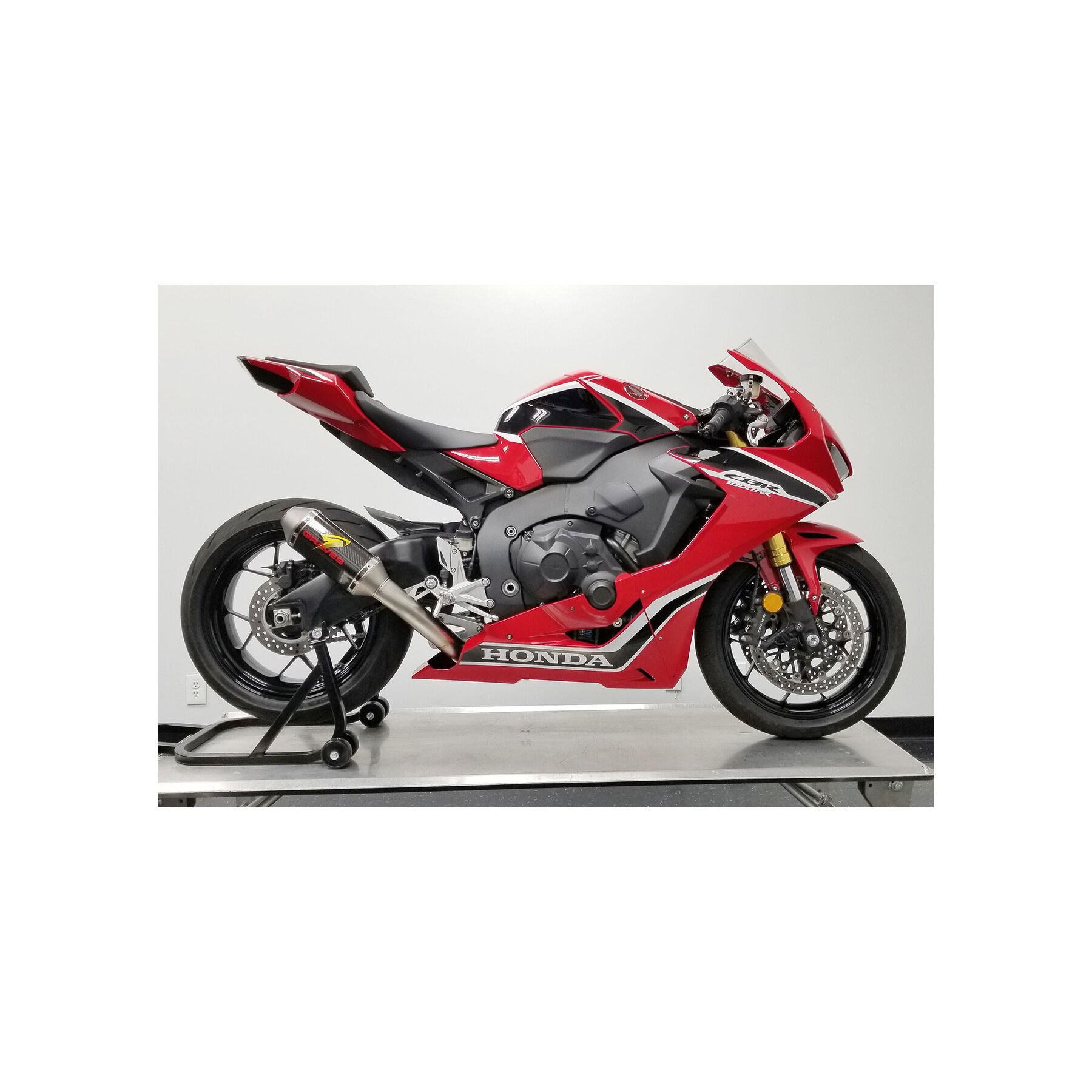 Graves Titanium Exhaust System Honda CBR1000RR / SP / SP2 2017-2026