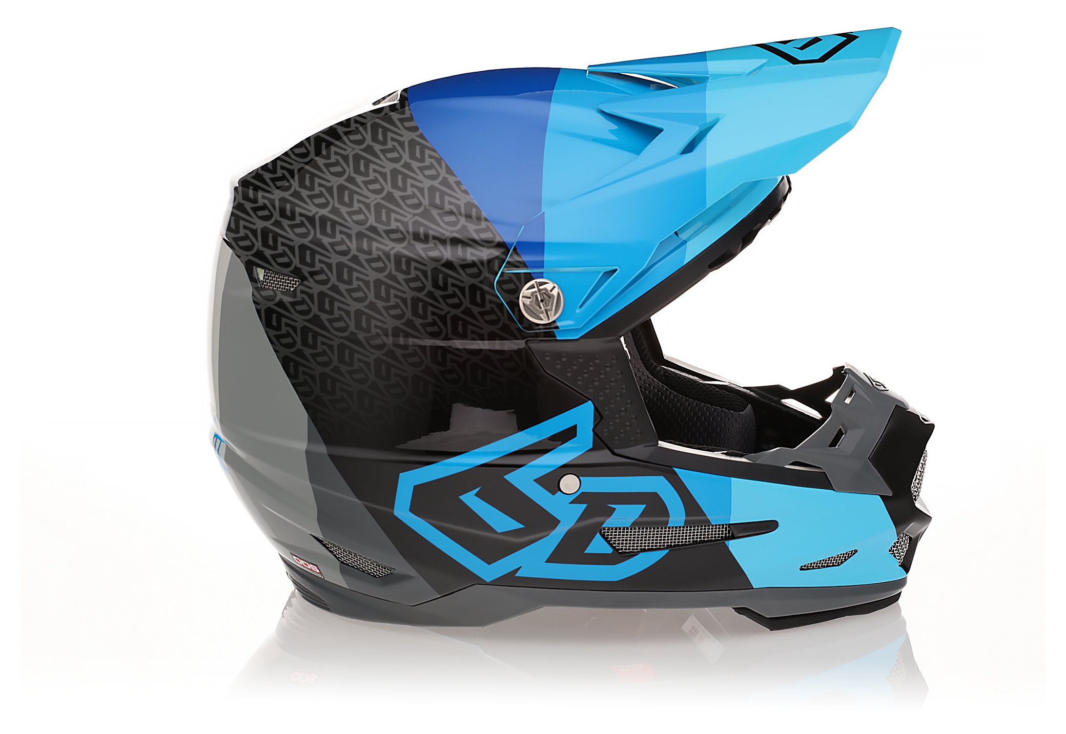 6D ATR-2 Range Youth Helmet Youth MD