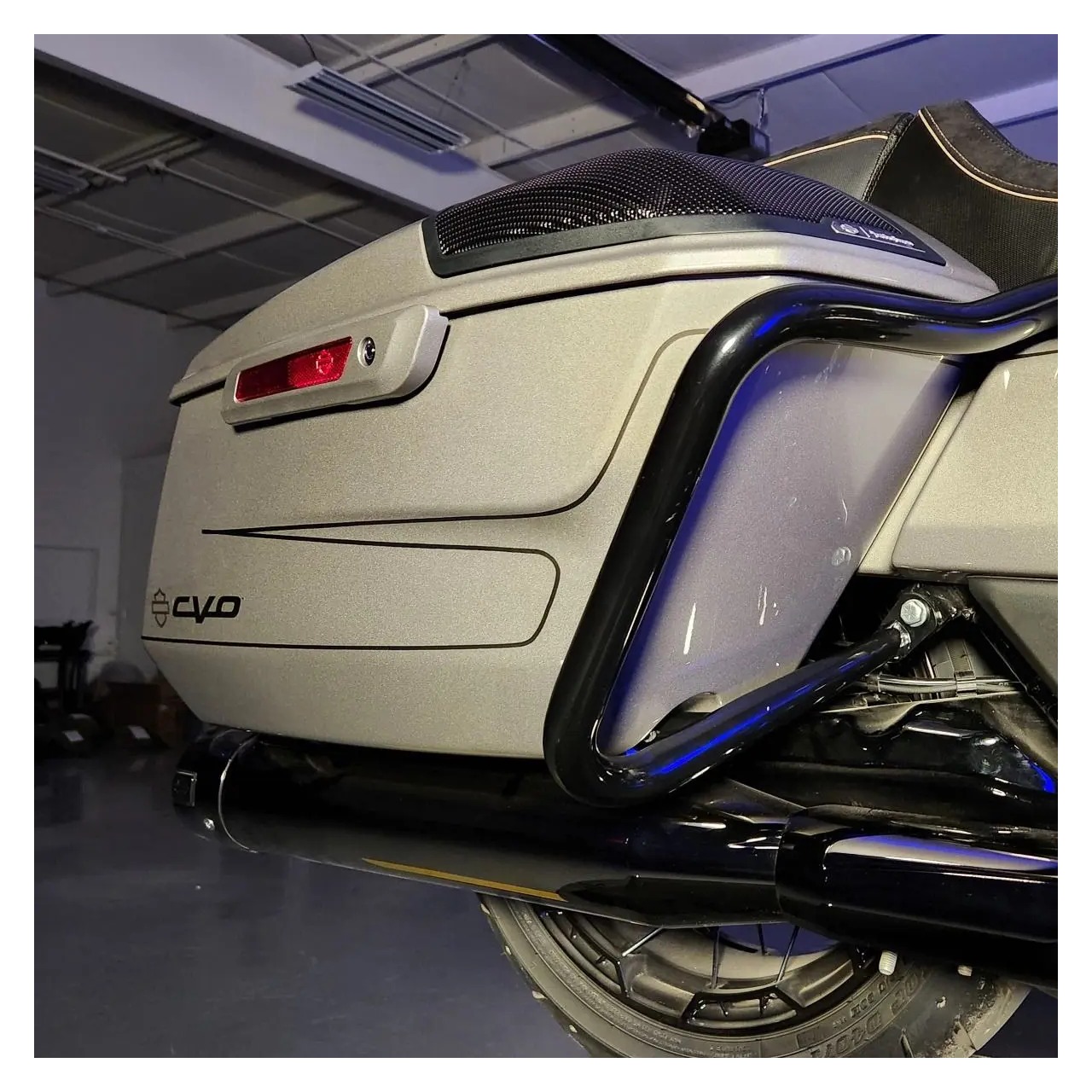 Saddlebag Bags Bracket Guard Crash Bars For Harley Touring Street Glide FLHX 14+ - Foto 6