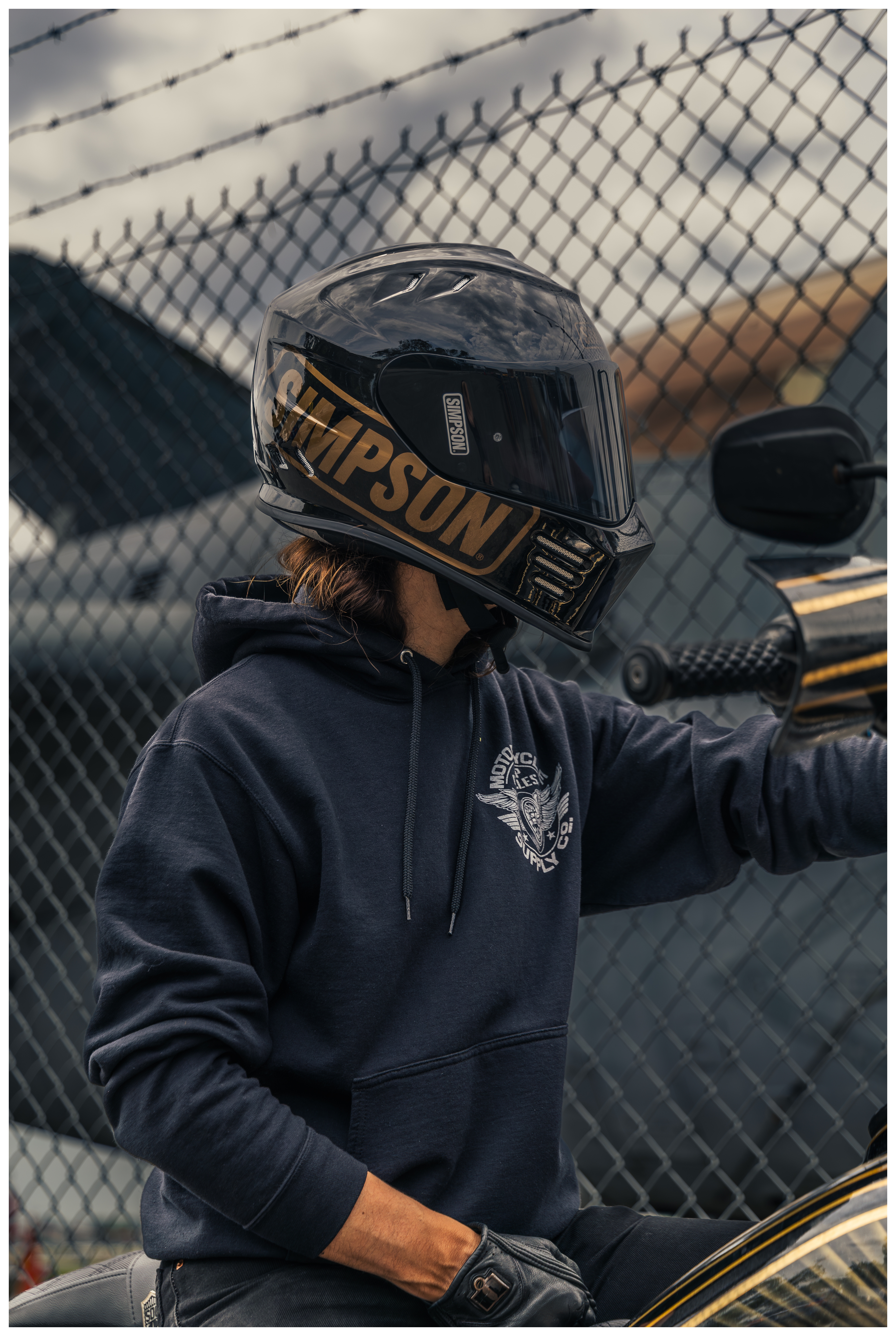 SIMPSONゴーストバンディット 限定品 サンドBOX L(59-60)rev Simpson Motorcycle GBDL1 Ghost Bandit Helmet - White LG
