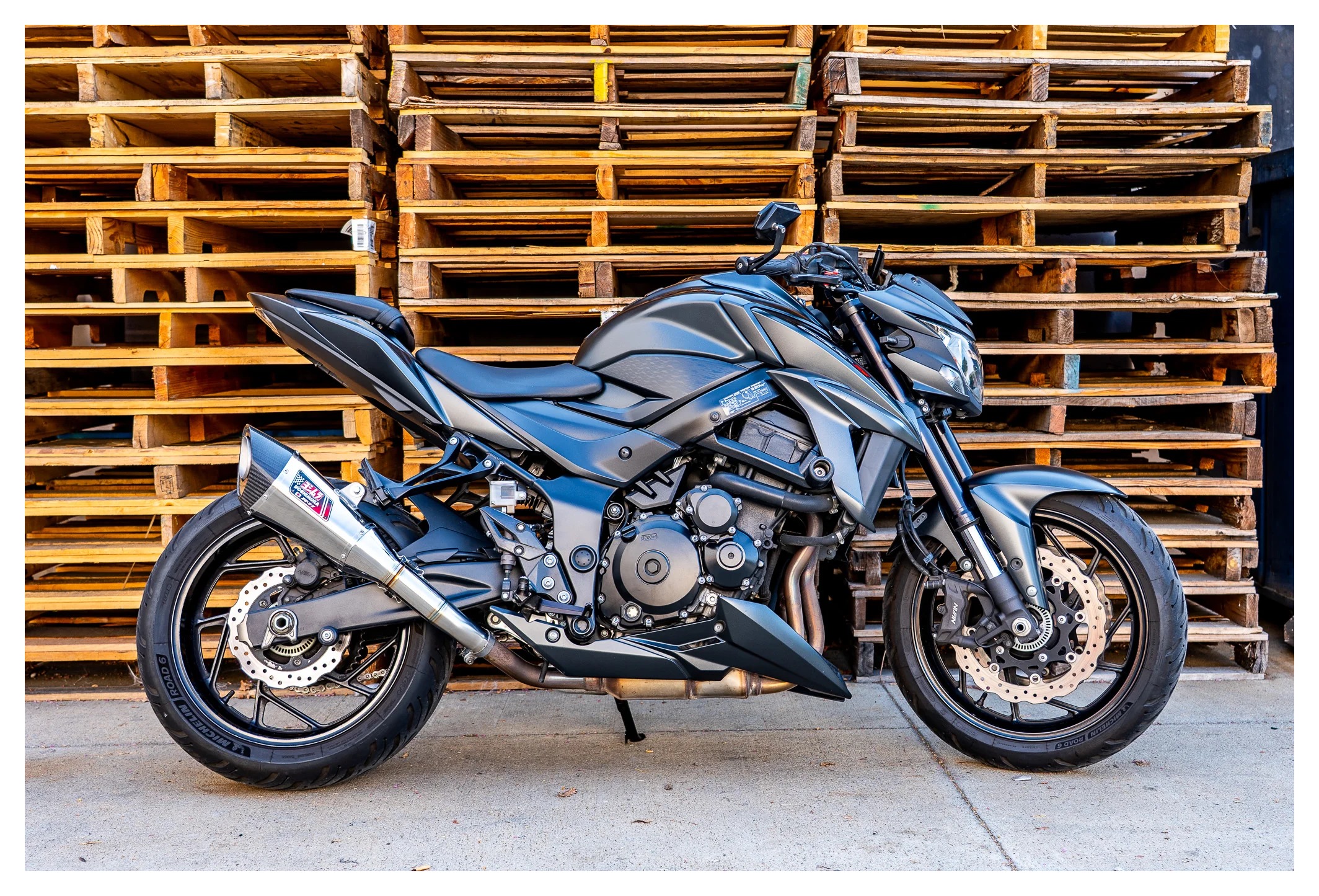 Yoshimura R-11 Slip-On Exhaust Suzuki GSX-S750 2015-2022