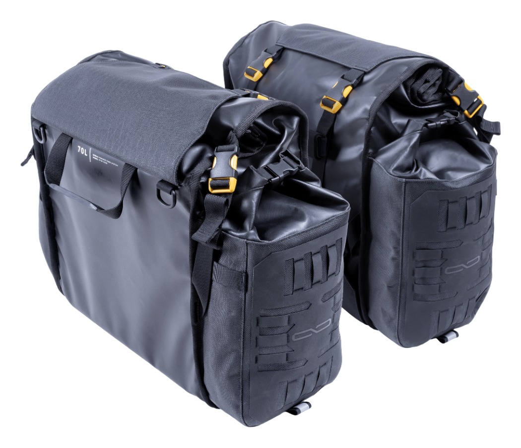 /motorcycle/giant-loop-round-the-world-panniers-2025