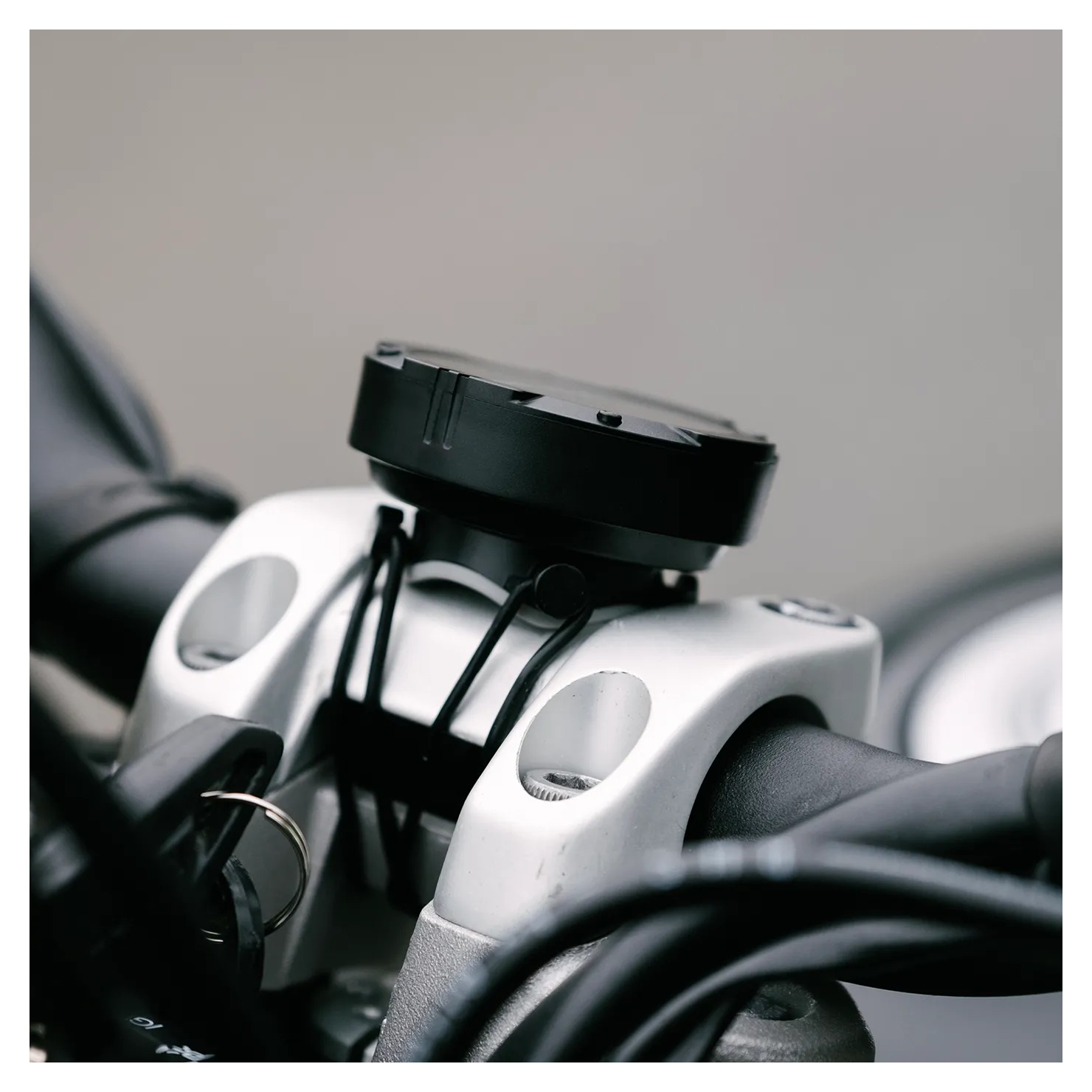 Beeline Moto II - RevZilla