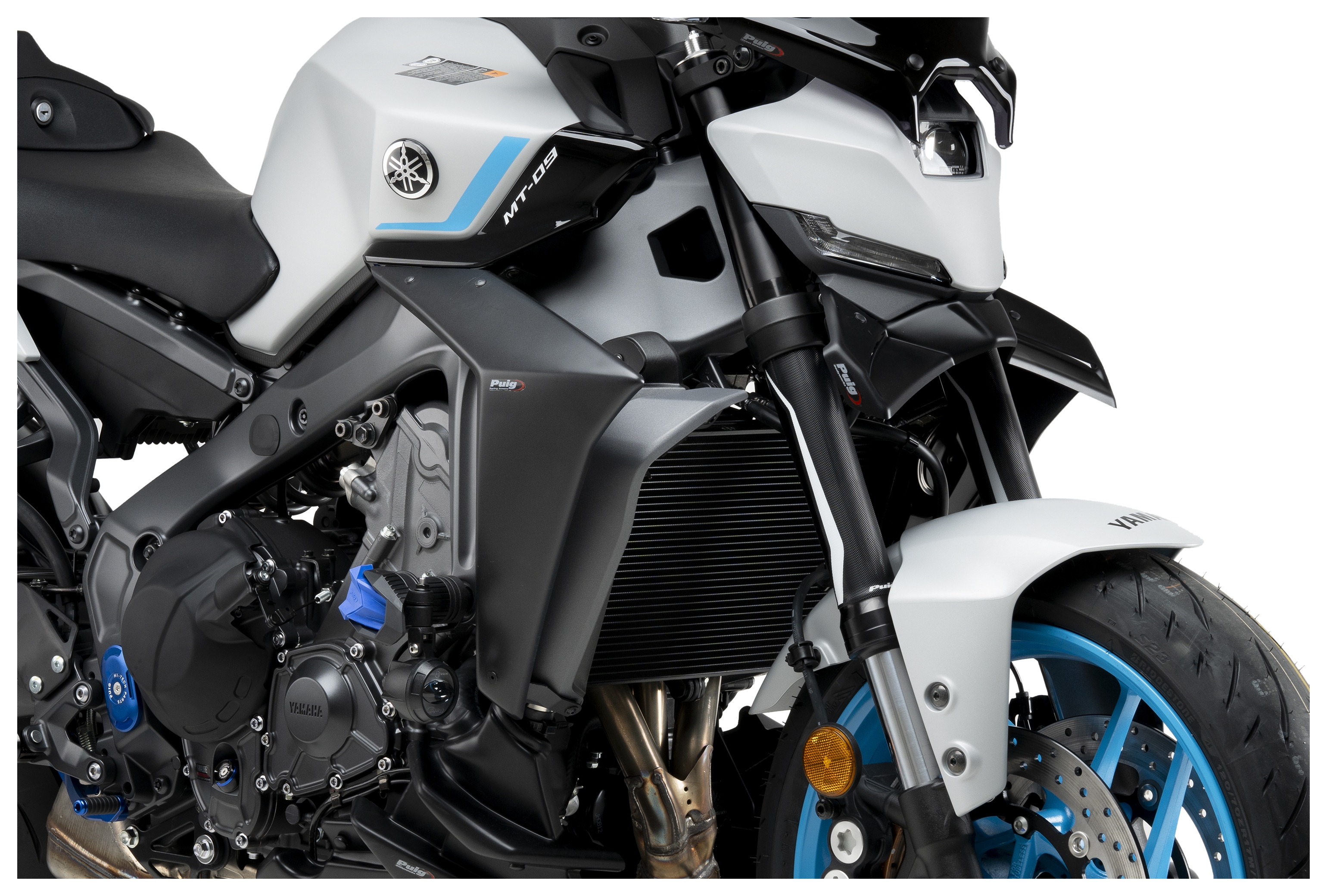 puig プーチ　MT09 2020〜2024 フロント・サイドスポイラー Puig Naked Downforce Side Spoilers Yamaha MT-09 / SP 2024-2026
